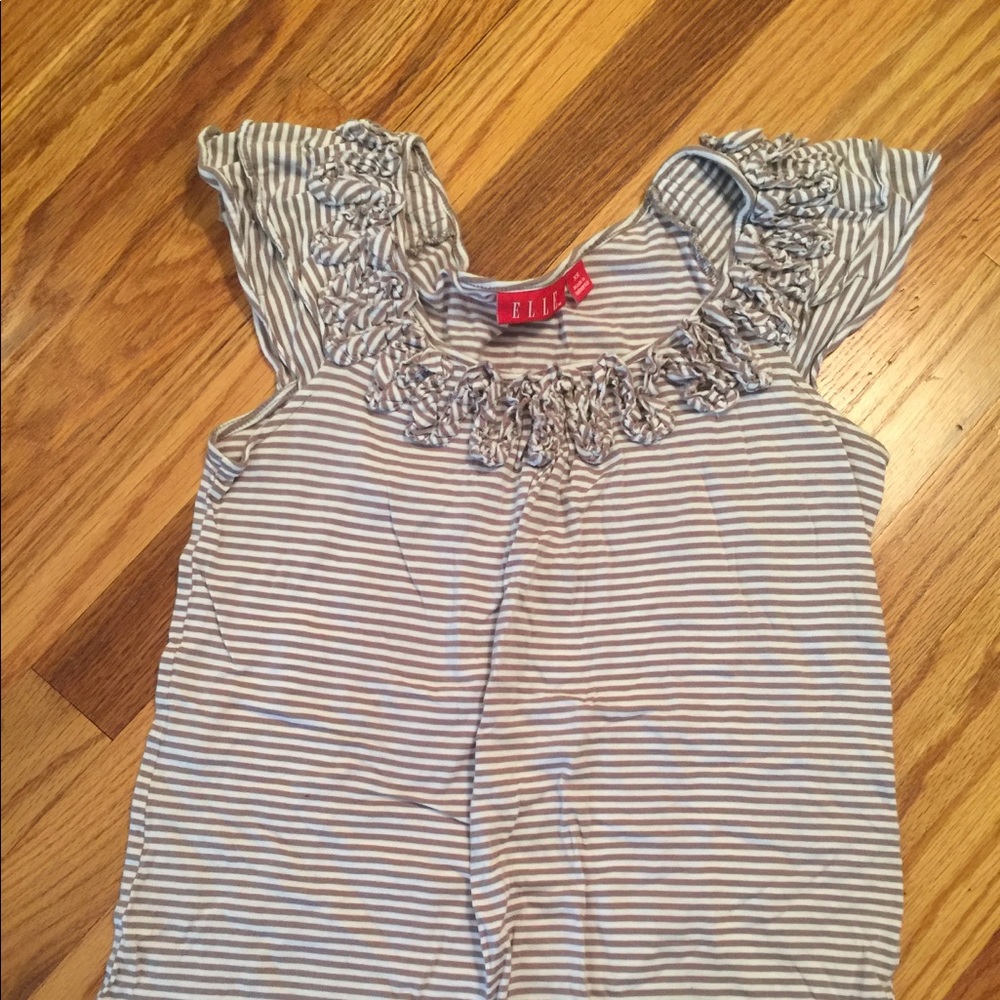 Ruffle t-shirt
